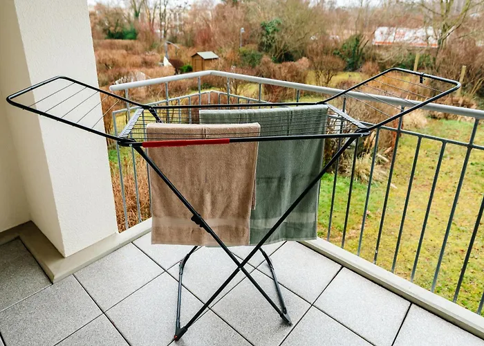 Mit Grossem Balkon - Ruhig & Stadtnah *