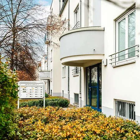 Mit Grossem Balkon - Ruhig, Elbnah & Stadtnah Lejlighed