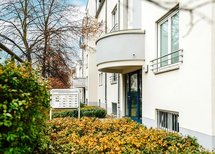 Mit Grossem Balkon - Ruhig & Stadtnah Apartmán