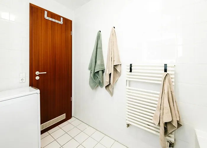 Mit Grossem Balkon - Ruhig & Stadtnah Apartamento